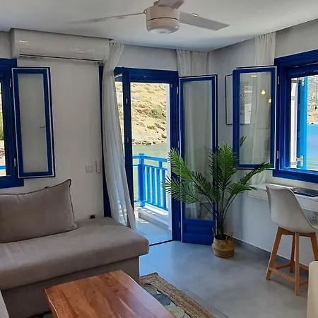 Meraki Beachfront Case de vacanță Foiníkion